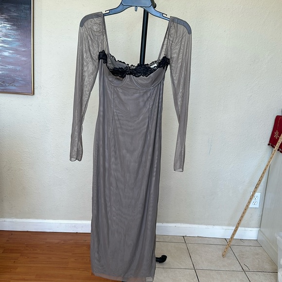 House of CB 'Seraphina' Smoke Corset Midi Dress NWOT size M - Picture 3 of 9